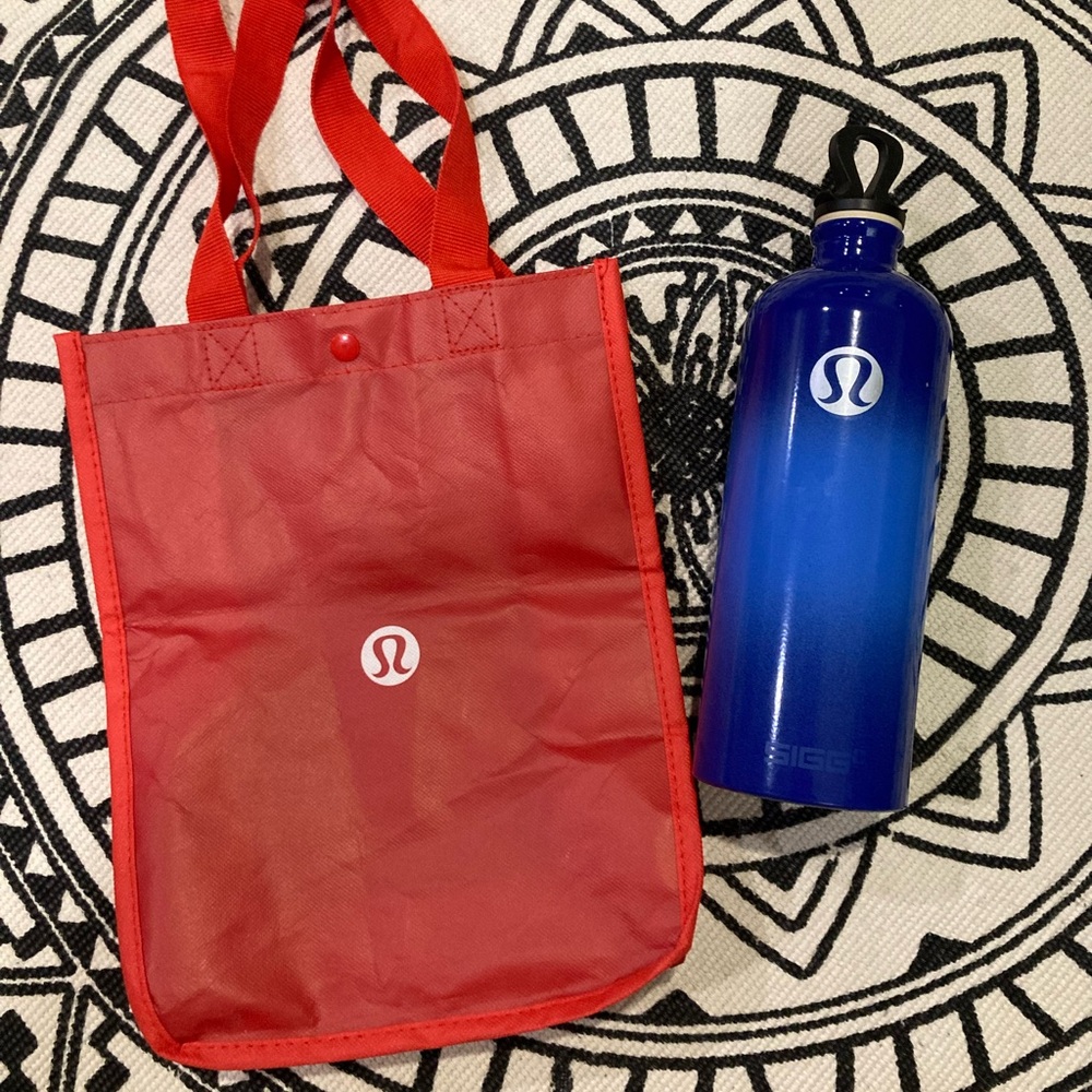 LULULEMON metal sigg water bottle & small bag